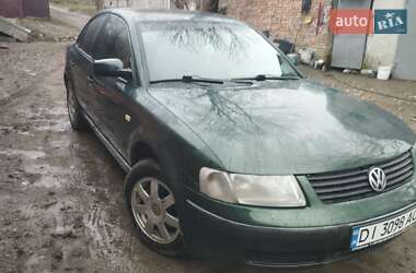 Седан Volkswagen Passat 1999 в Збараже