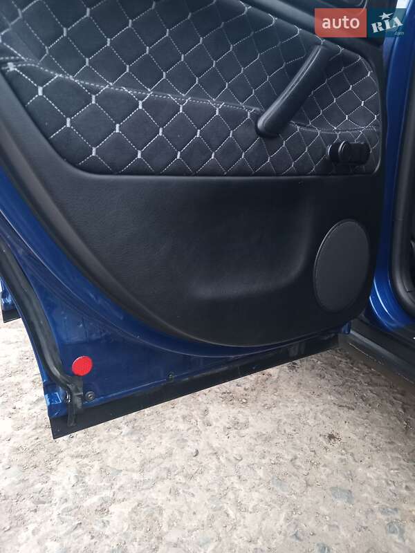 Седан Volkswagen Passat 2001 в Ивано-Франковске фото 12 Седан Volkswagen Passat 2001 в Ивано-Франковске