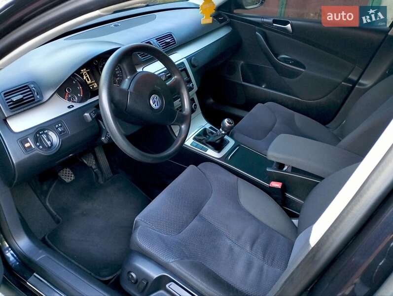 Универсал Volkswagen Passat 2010 в Барышевке фото 25 Универсал Volkswagen Passat 2010 в Барышевке
