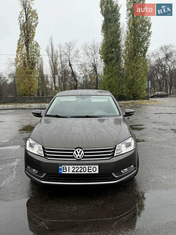 Volkswagen Passat 2011 Volkswagen Passat 2011