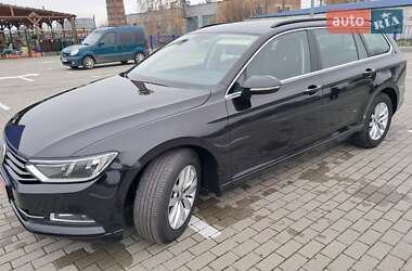 Универсал Volkswagen Passat 2018 в Нововолынске