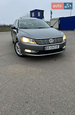Седан Volkswagen Passat 2012 в Кропивницком