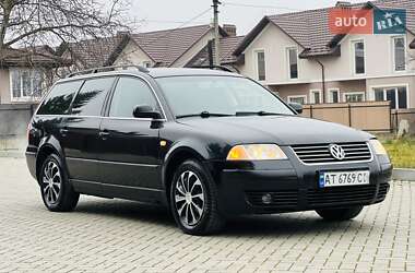 Універсал Volkswagen Passat 2002 в Чернівцях