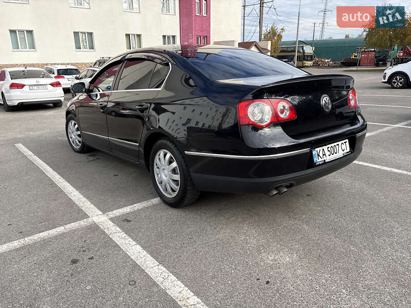 Седан Volkswagen Passat 2006 в Києві