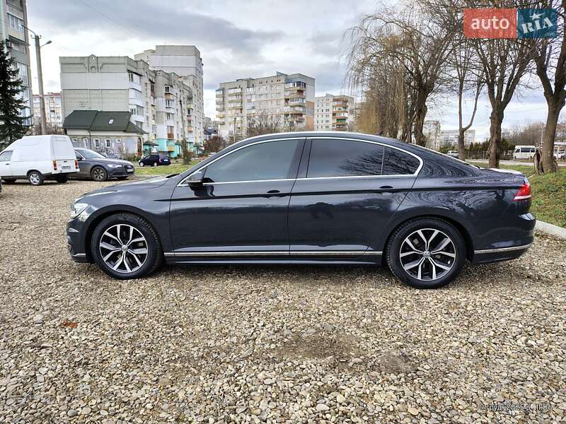Седан Volkswagen Passat 2019 в Дрогобыче