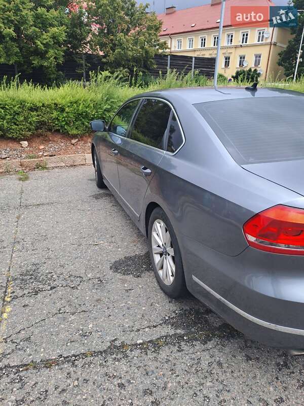 Volkswagen Passat 2012 Volkswagen Passat 2012