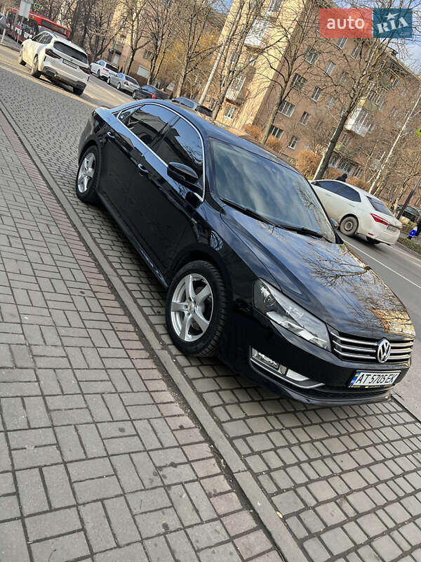 Седан Volkswagen Passat 2015 в Івано-Франківську фото Седан Volkswagen Passat 2015 в Івано-Франківську