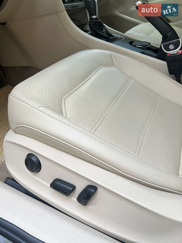 Седан Volkswagen Passat 2015 в Івано-Франківську фото 18 Седан Volkswagen Passat 2015 в Івано-Франківську