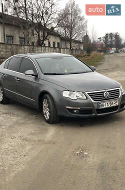 Седан Volkswagen Passat 2006 в Рокитном