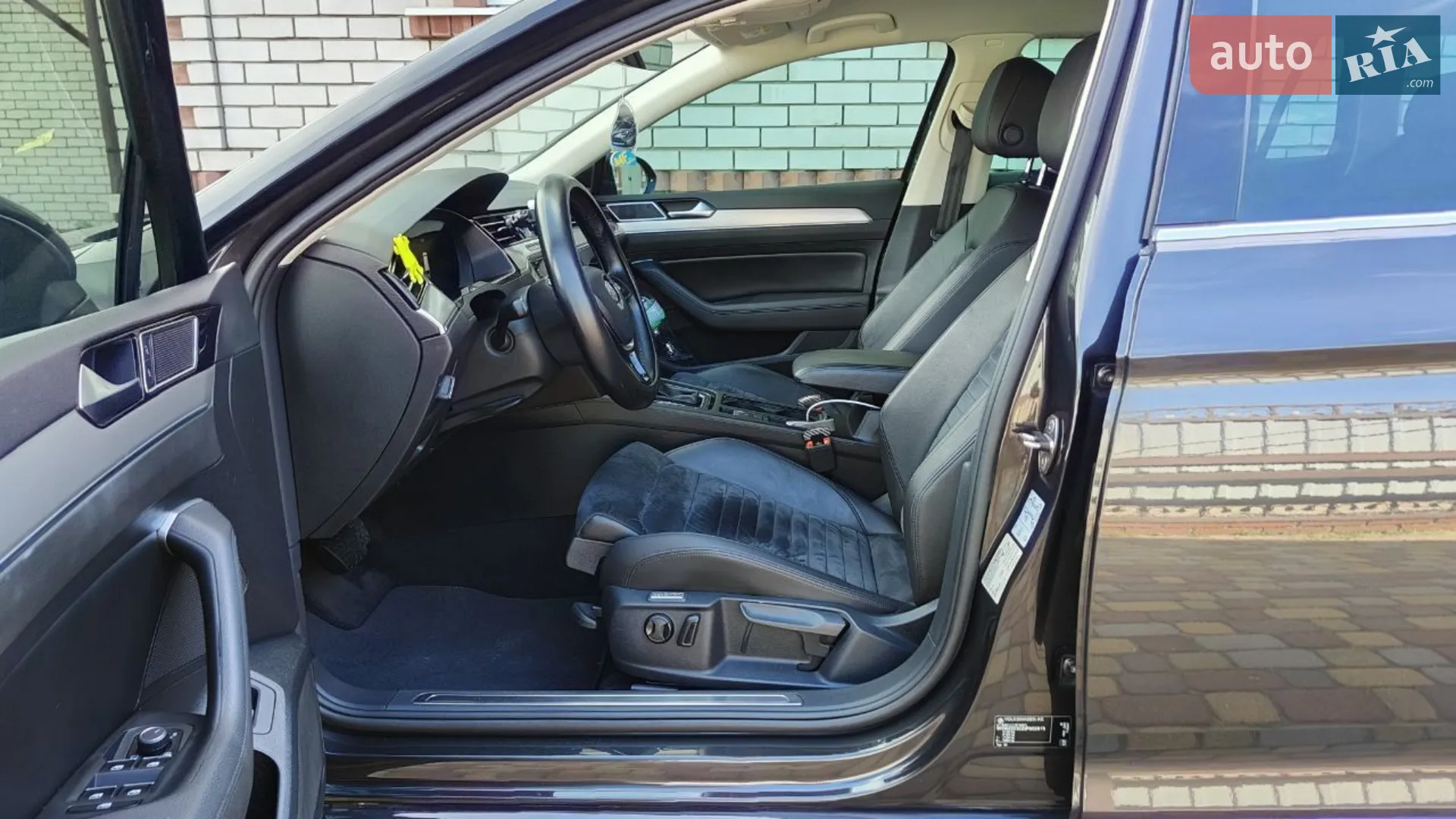 2017 Volkswagen Passat - мініатюра 16