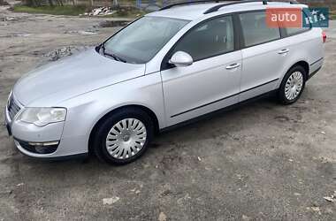 Універсал Volkswagen Passat 2010 в Українці