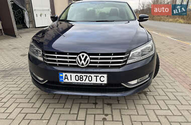 Седан Volkswagen Passat 2015 в Ирпене