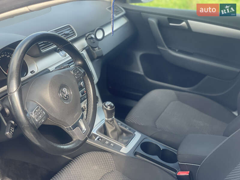 Универсал Volkswagen Passat 2014 в Коломые