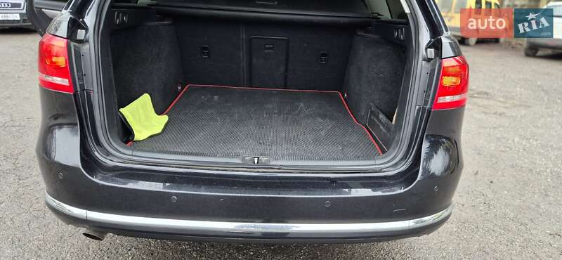 Універсал Volkswagen Passat 2011 в Хмельницькому