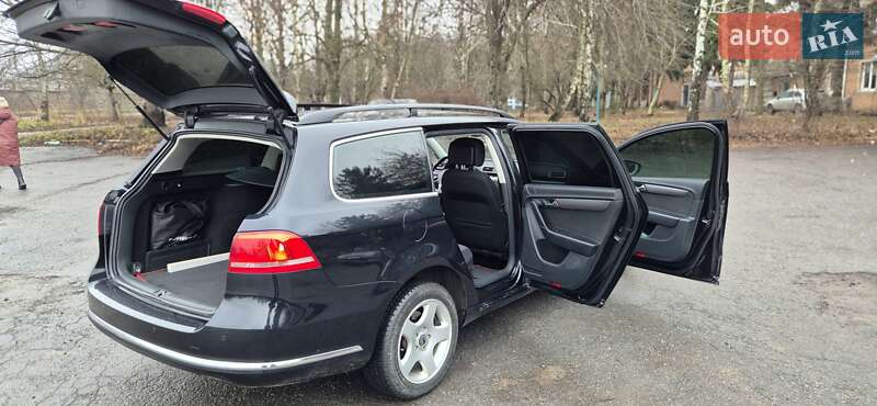 Універсал Volkswagen Passat 2011 в Хмельницькому