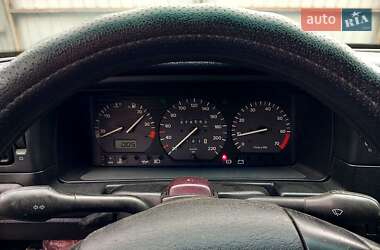 Седан Volkswagen Passat 1994 в Днепре