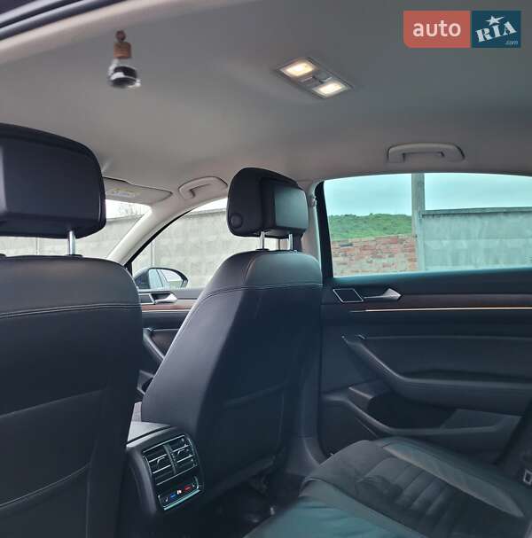 Седан Volkswagen Passat 2017 в Первомайске