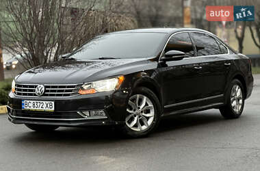 Седан Volkswagen Passat 2016 в Днепре