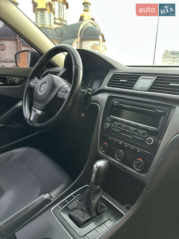 Седан Volkswagen Passat 2014 в Ивано-Франковске фото 25 Седан Volkswagen Passat 2014 в Ивано-Франковске