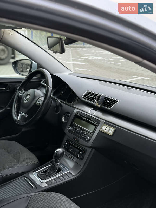 Универсал Volkswagen Passat 2011 в Нововолынске фото 17 Универсал Volkswagen Passat 2011 в Нововолынске