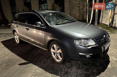 Универсал Volkswagen Passat 2009 в Хмельницком