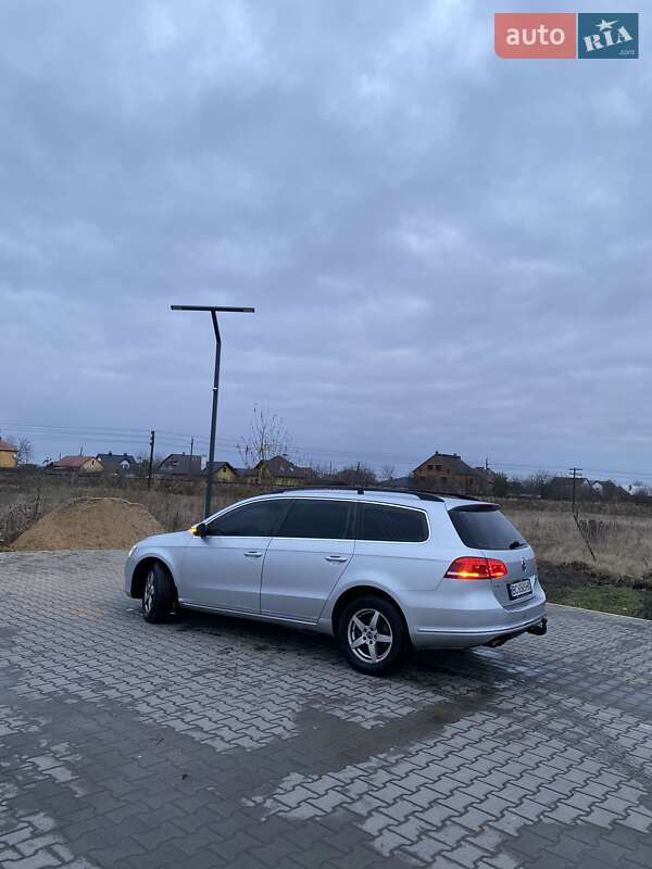 Универсал Volkswagen Passat 2013 в Радехове