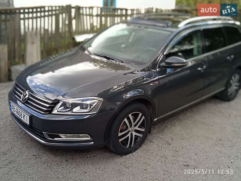 Volkswagen Passat 2011