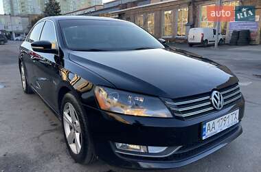 Седан Volkswagen Passat 2015 в Києві