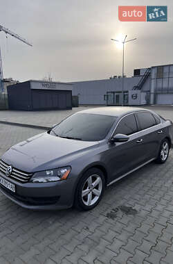 Седан Volkswagen Passat 2012 в Харькове
