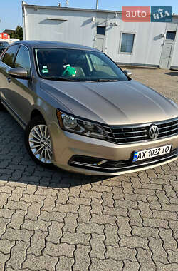 Седан Volkswagen Passat 2016 в Кропивницькому