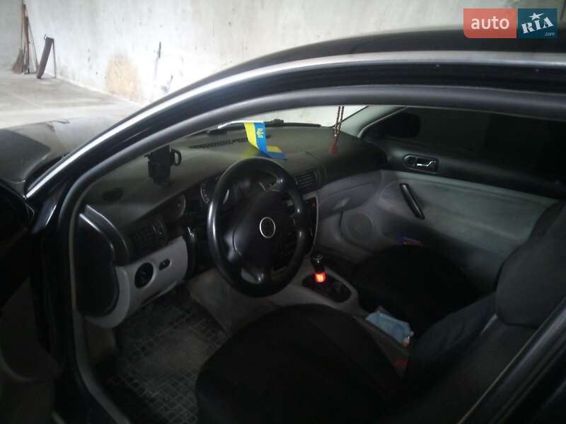 Седан Volkswagen Passat 2002 в Хмельницькому