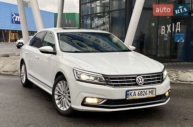 Седан Volkswagen Passat 2017 в Киеве