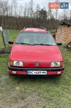 Универсал Volkswagen Passat 1992 в Мостиске