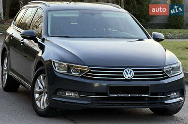 Универсал Volkswagen Passat 2017 в Ровно