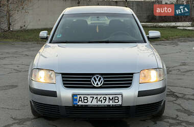 Седан Volkswagen Passat 2002 в Тульчине