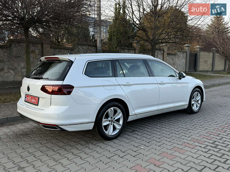 Универсал Volkswagen Passat 2022 в Луцке
