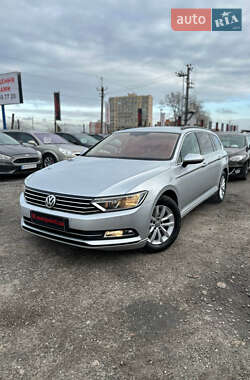 Универсал Volkswagen Passat 2015 в Белогородке