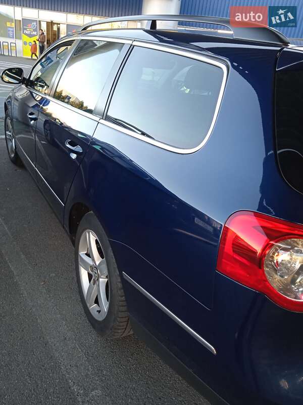 Универсал Volkswagen Passat 2009 в Львове