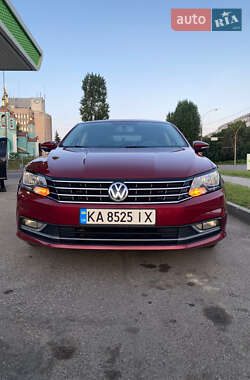 Седан Volkswagen Passat 2016 в Сумах