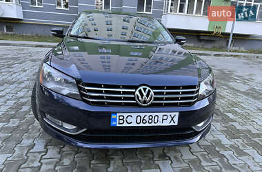 Седан Volkswagen Passat 2014 в Новояворівську