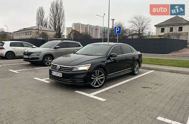 Седан Volkswagen Passat 2017 в Киеве