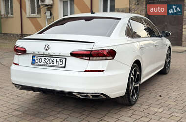 Седан Volkswagen Passat 2019 в Тернополе