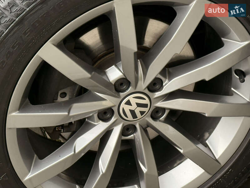 Універсал Volkswagen Passat 2018 в Одесі
