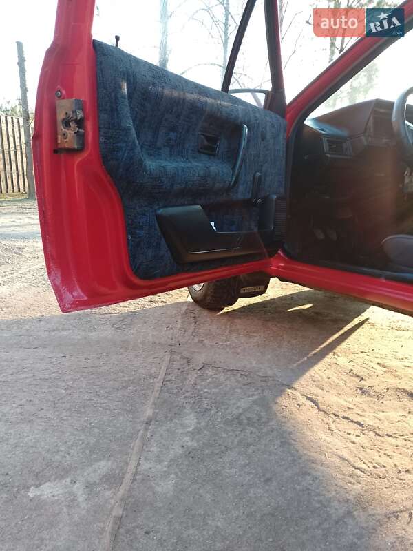 Универсал Volkswagen Passat 1987 в Житомире