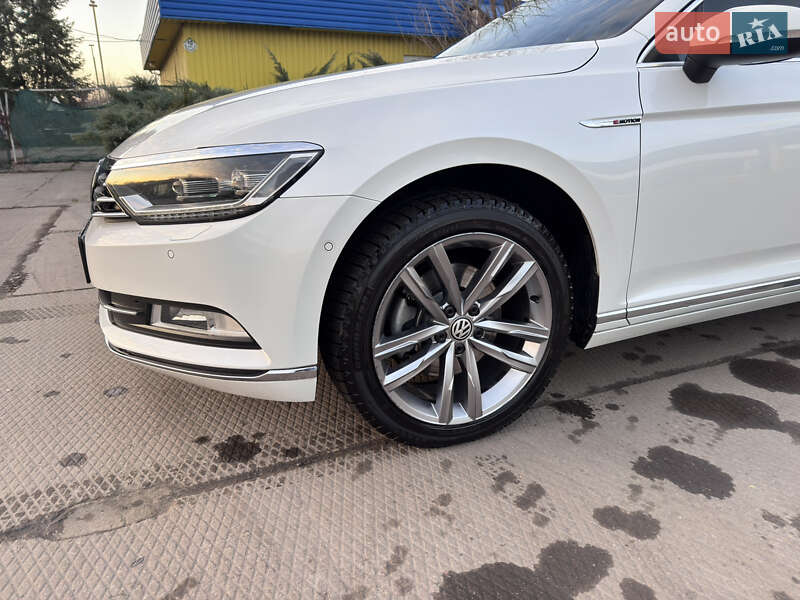 Универсал Volkswagen Passat 2017 в Умани