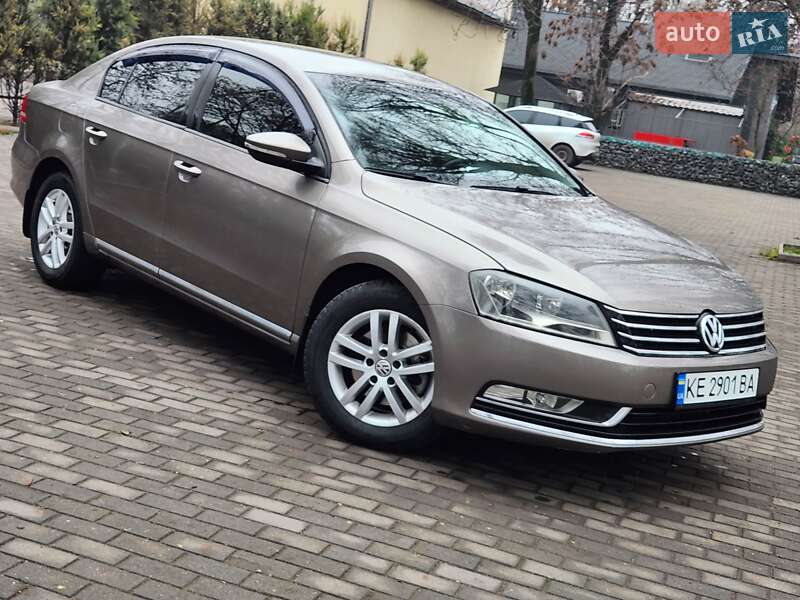 Volkswagen Passat 2011 Volkswagen Passat 2011