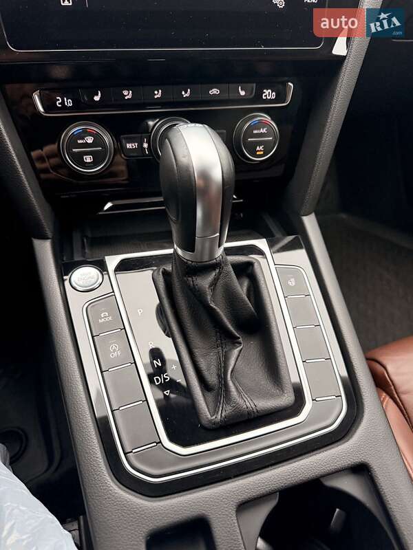 Седан Volkswagen Passat 2018 в Житомирі