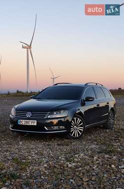 Универсал Volkswagen Passat 2012 в Львове