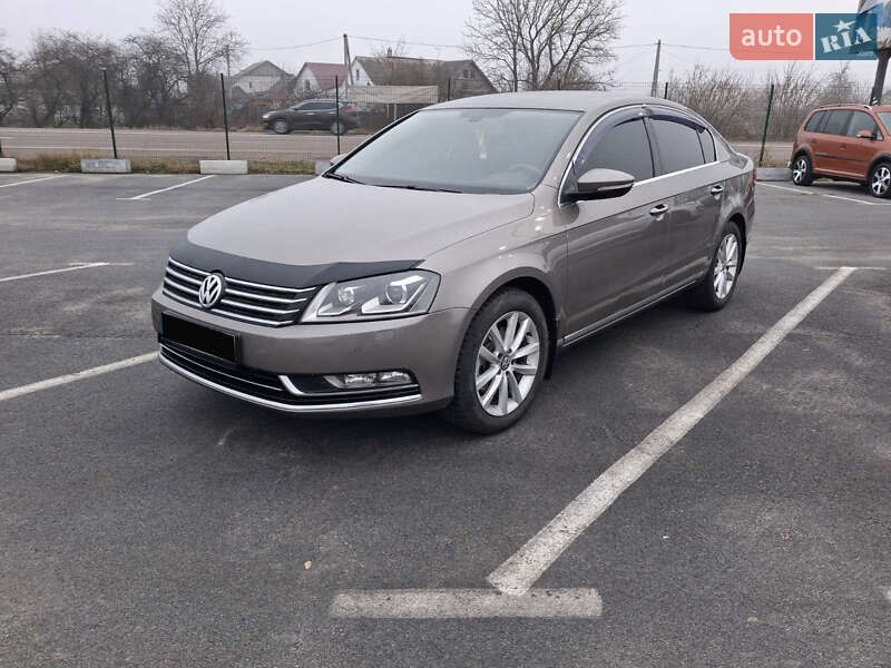 Volkswagen Passat 2011