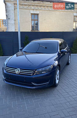 Седан Volkswagen Passat 2012 в Черкасах